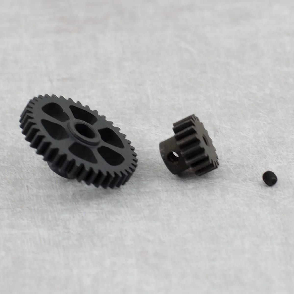 17T Pinion & 38T Reduction Gear Kit for 390 Motor 0