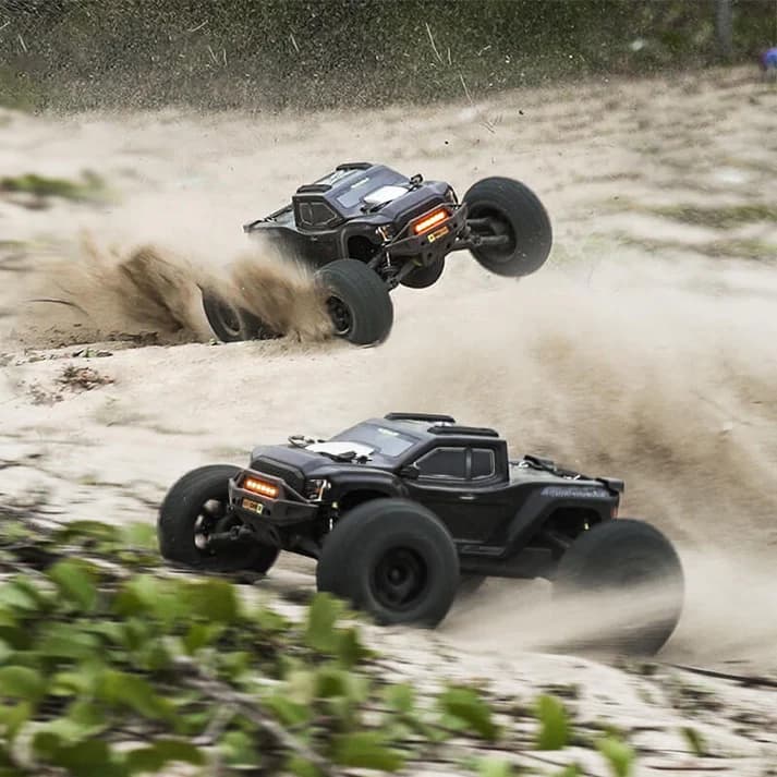Rlaarlo Omni-Terminator RZ001B-C 1/10 Carbon Fiber 4WD Brushless Monster Truck RTR 15